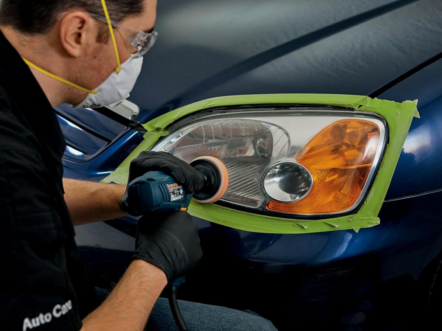 3M Ultra Headlight Restoration Kit, Contains Masking Tape, Light Sanding Discs, Wax Protectant and More, Use on Plastic Lenses Headlights, Taillights and More, Easy Heavy-Duty Restoration (39195) - Image 2